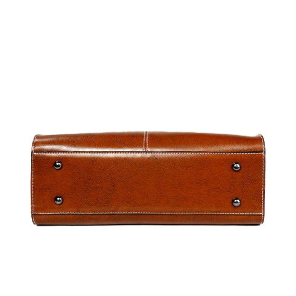 Classic Elegant Tote – Functional & Timeless