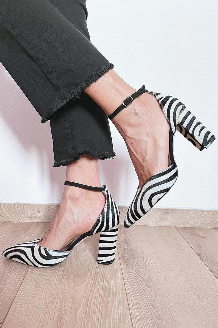 LORELEI | ZEBRA PRINT PUMPS WITH ANKLE STRAP