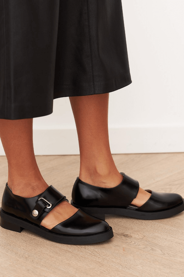 Olga | Women's Vintage Buckle Mary Janes