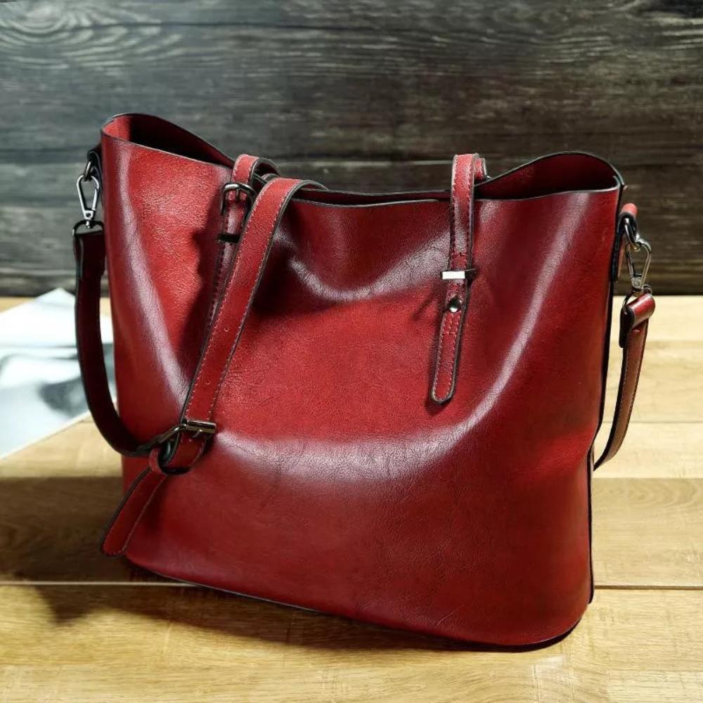 NICOLE VINTAGE SHOULDER HANDBAG