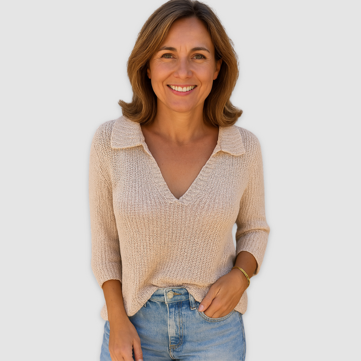 LUCY™ CLASSIC V-NECK TOP