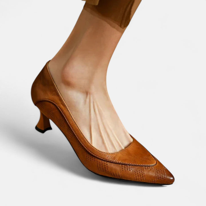 Adelina | Women's Vintage Low Kitten Heels