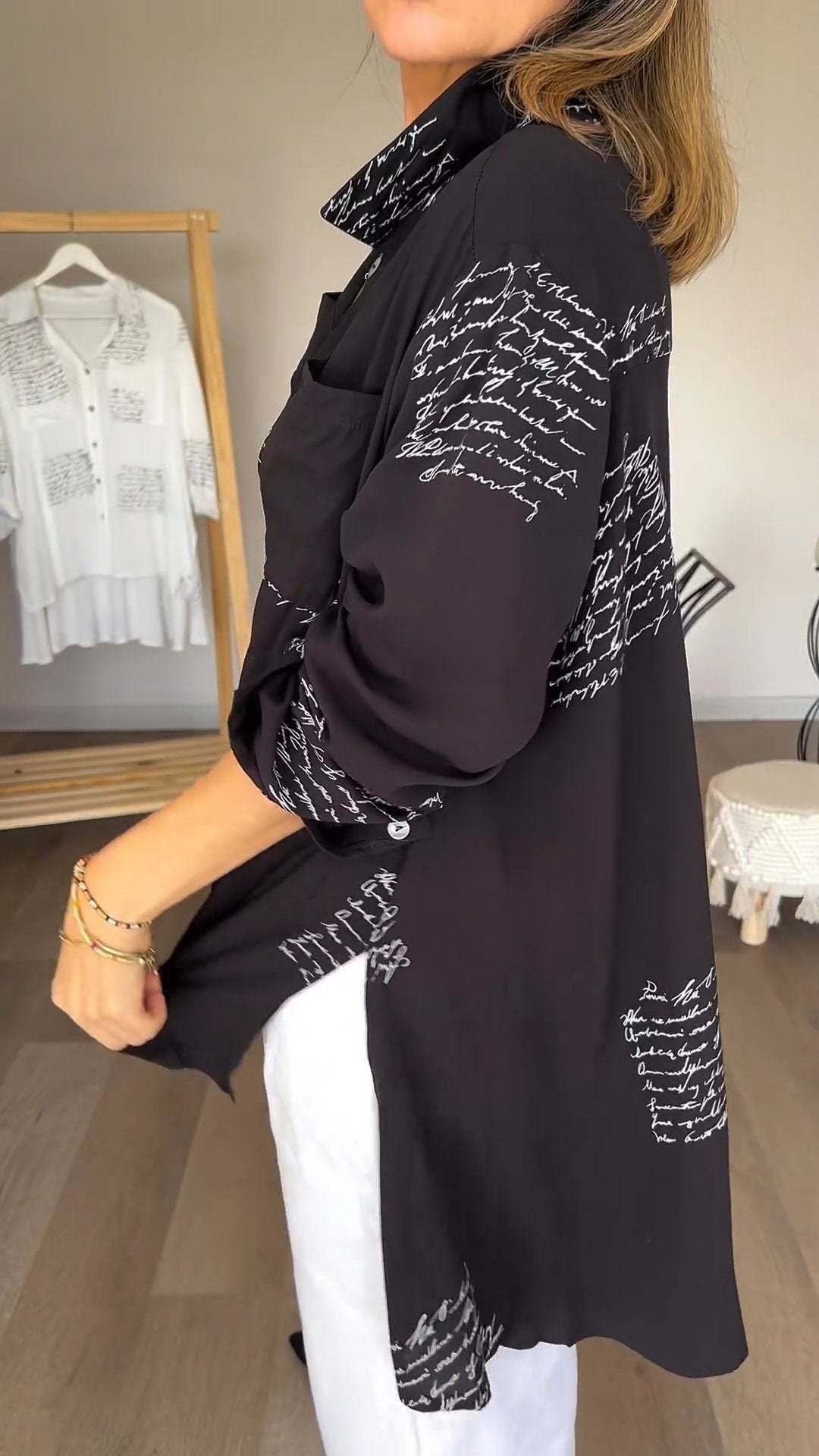 Tiemona | Relaxed Script Button Shirt