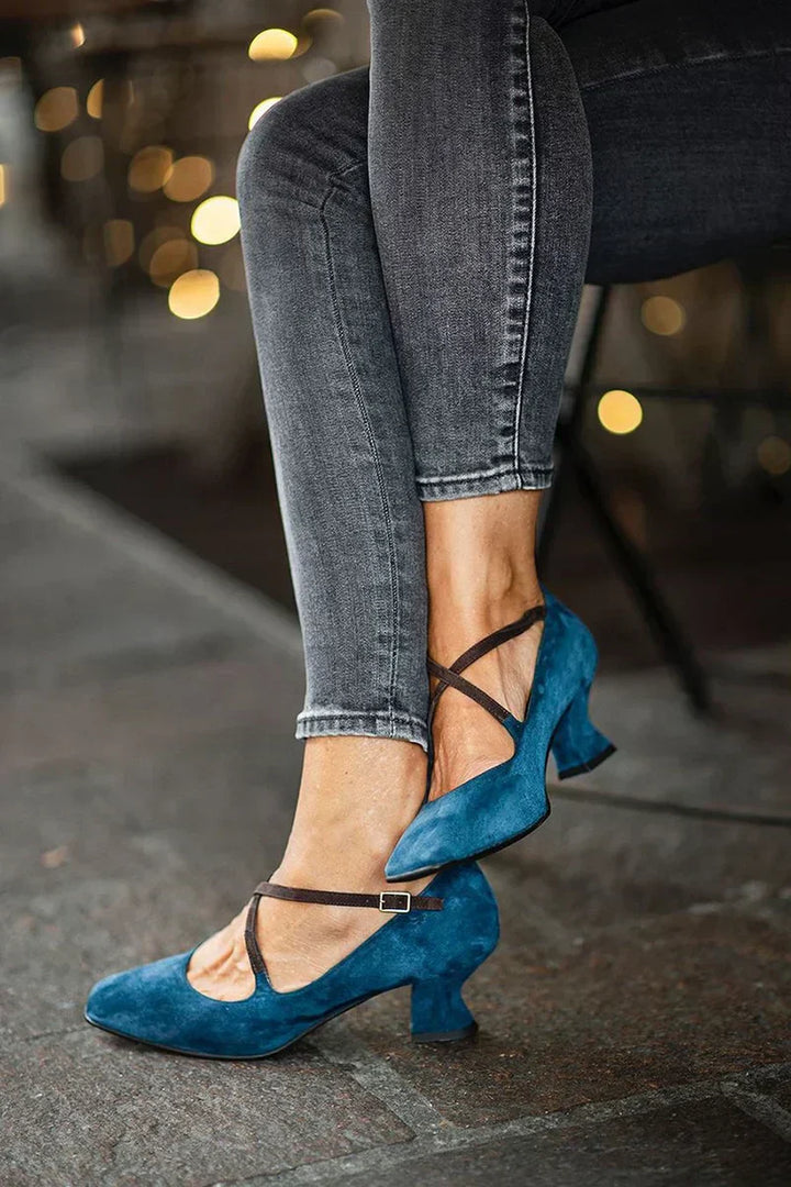 VANITY | ELEGANT STRAP MID-HEELS