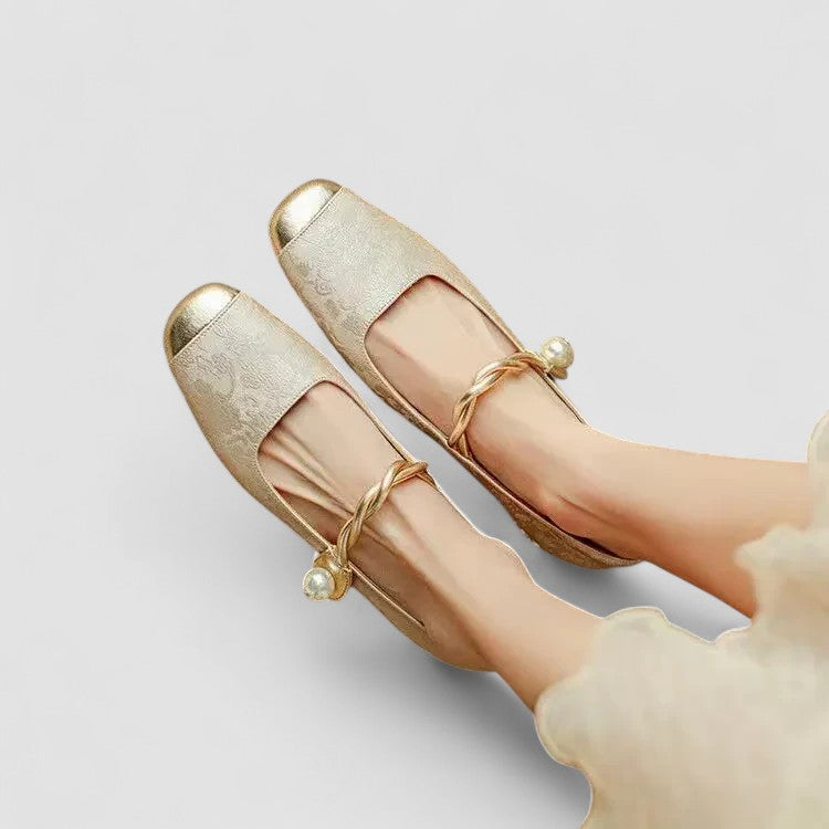 Margot | Women's Vintage Orthopedic Mary Janes with Low Heel