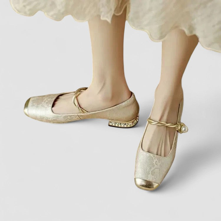 Margot | Women's Vintage Orthopedic Mary Janes with Low Heel